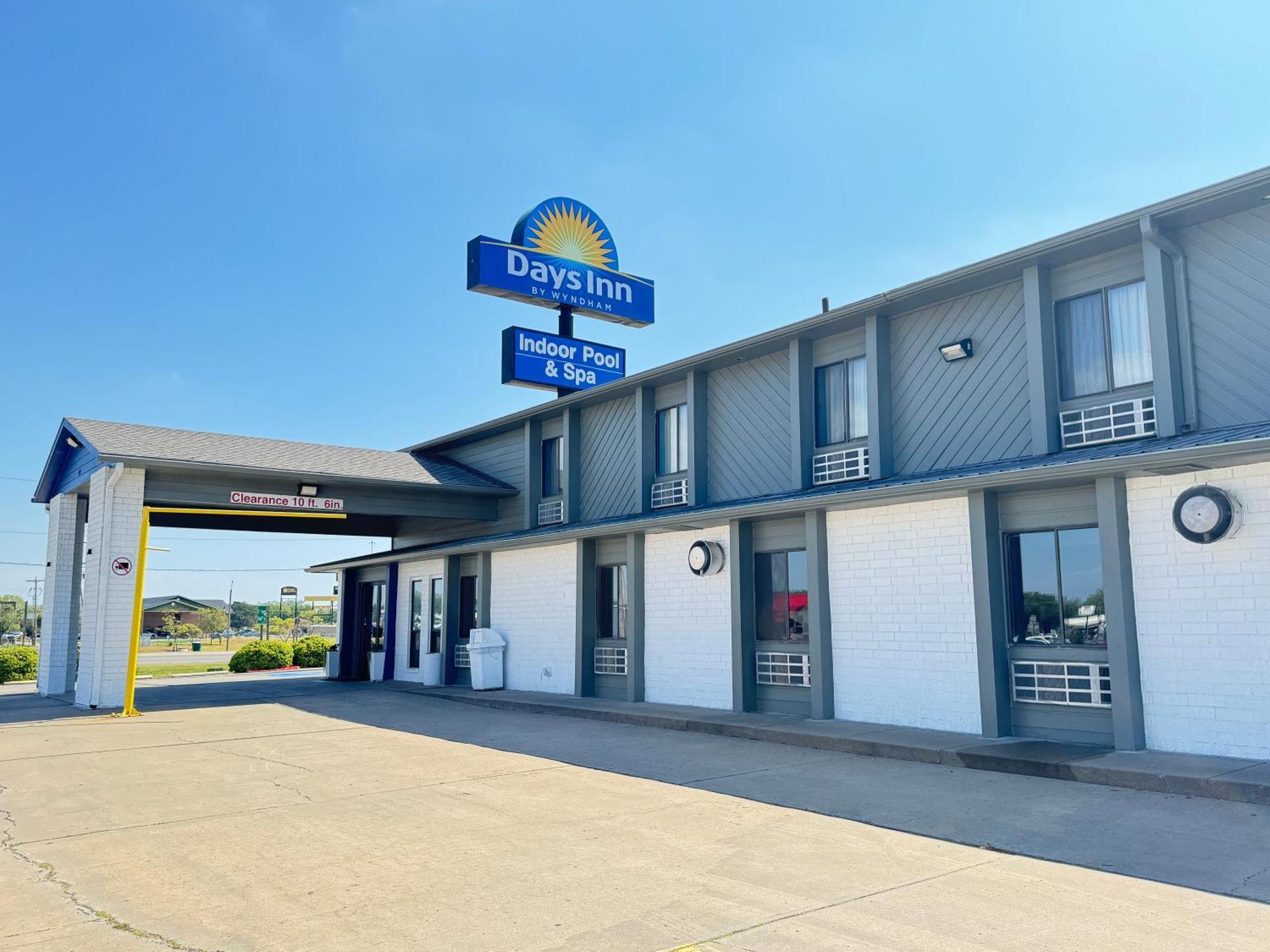 Motel Days By Wyndham I-70 2*