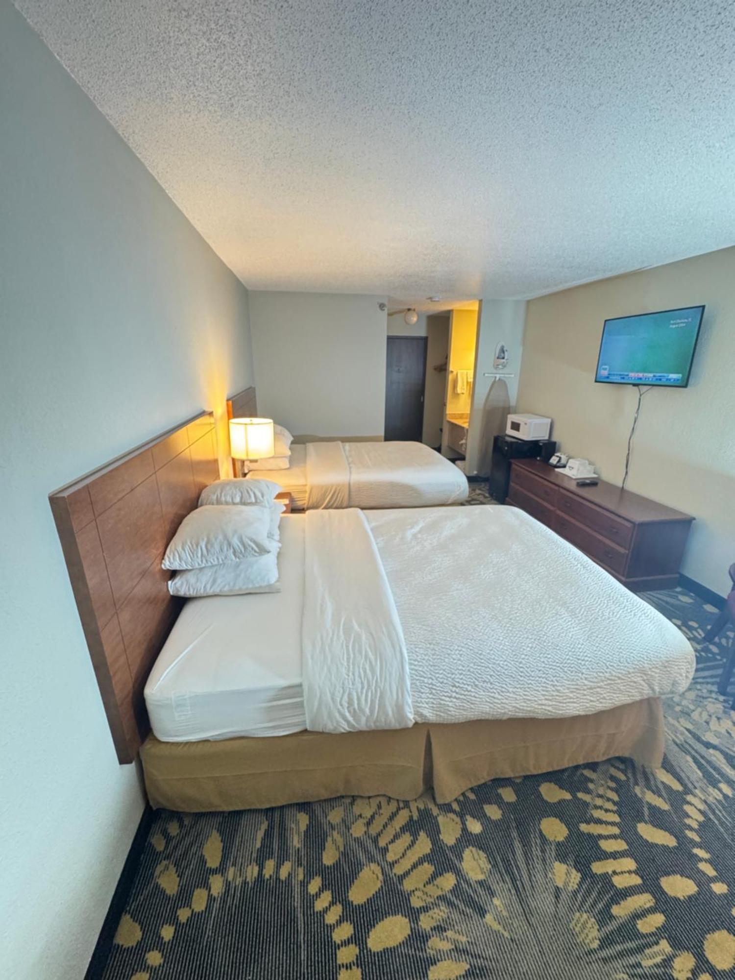 Days By Wyndham I-70 Motel 2*