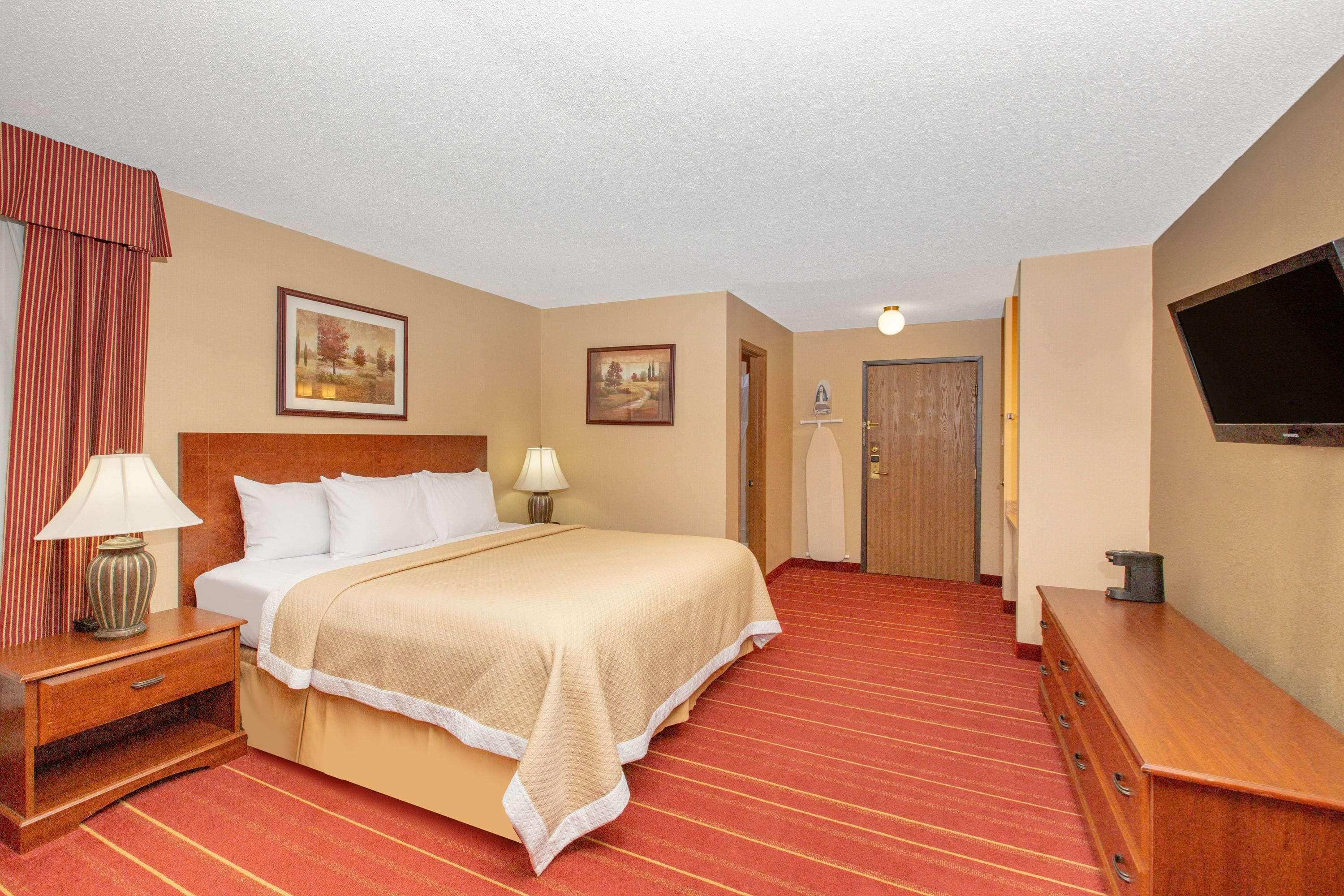 Motel Days By Wyndham I-70 Salina