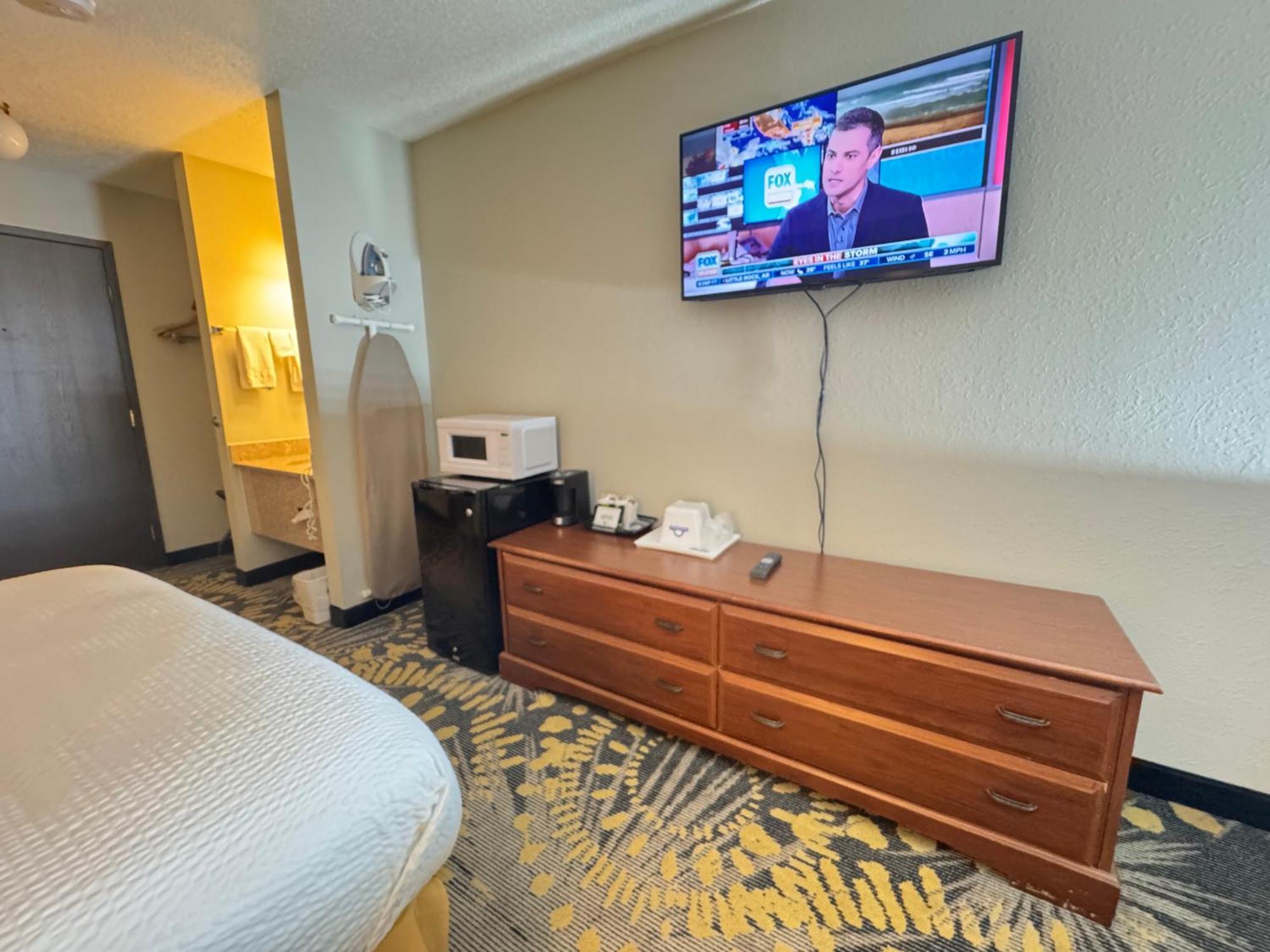 Days By Wyndham I-70 Motel Salina